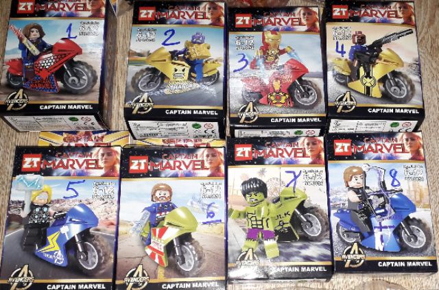 Lắp ráp 1 hộp LegoAVengers Biệt đội Xe mô tô MarVel 0854 có nhiều chi tiết bằng nhựa ABS