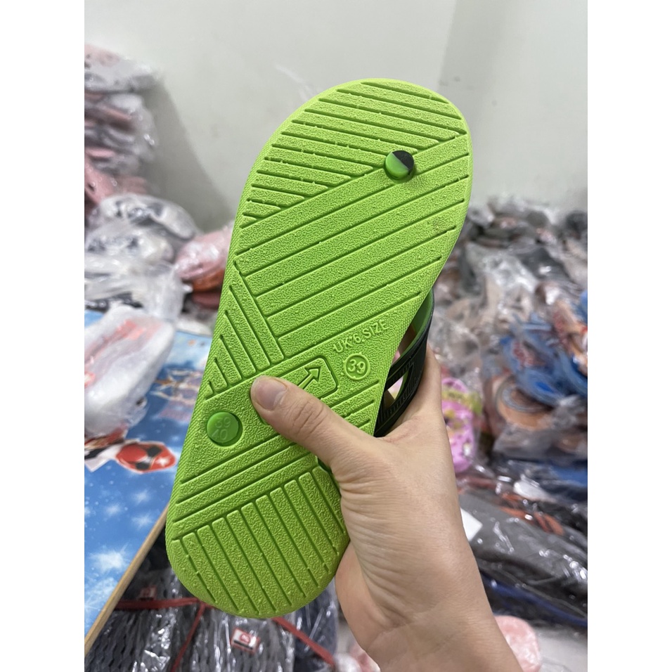 Kẹp Xỏ Ngón Nam Siêu Nhẹ Banana