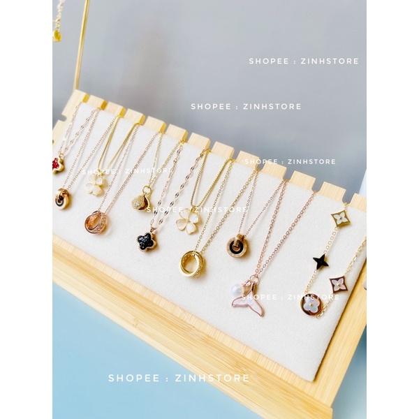 Kệ treo dây chuyền trang trí shop