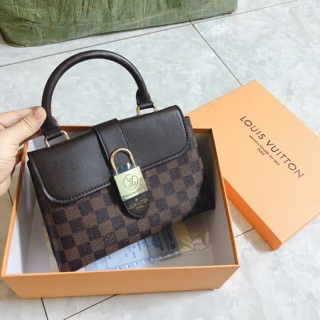 Túi chữ L khoá full box giá sale