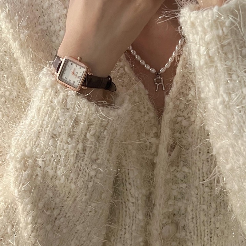 Đồng hồ dây da nữ Gogoey kiểu dáng nhẹ nhàng, thanh lịch