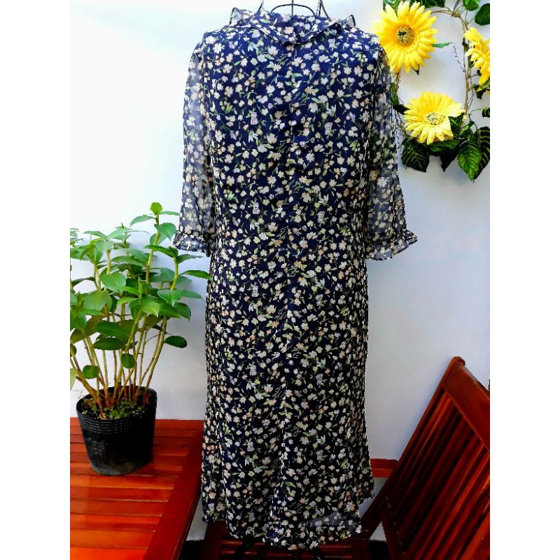 Đầm maxi secondhand Hàn, kết bèo tay và cổ áo tiểu thư. Nhãn hiệu REVEDO COLLECTION, size M #hàng_si_tuyển #freeshipxtra | BigBuy360 - bigbuy360.vn