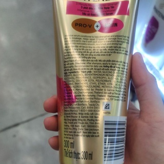 Dầu xã tóc serum đậm đặc pantene có 3 màu 3 lựa chọn.