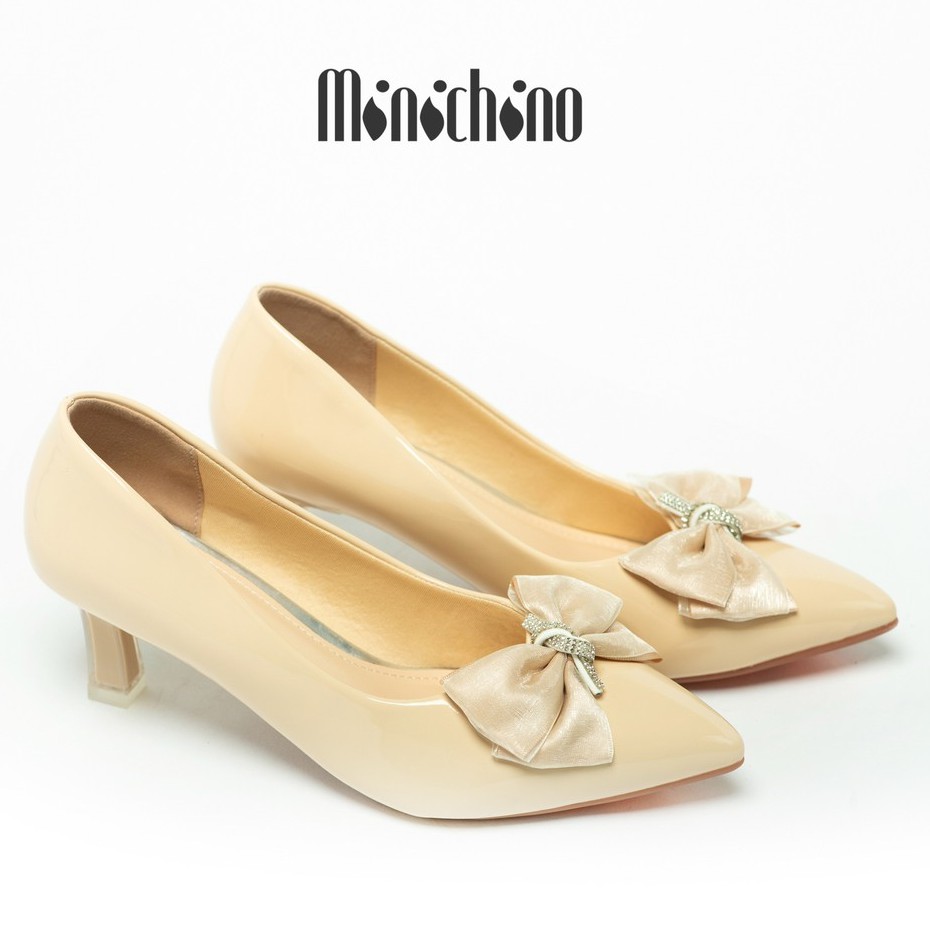 Giày cao gót nữ cao 5cm MINICHINO đính nơ da bóng mũi nhọn, gót mika thời trang màu đen TC006