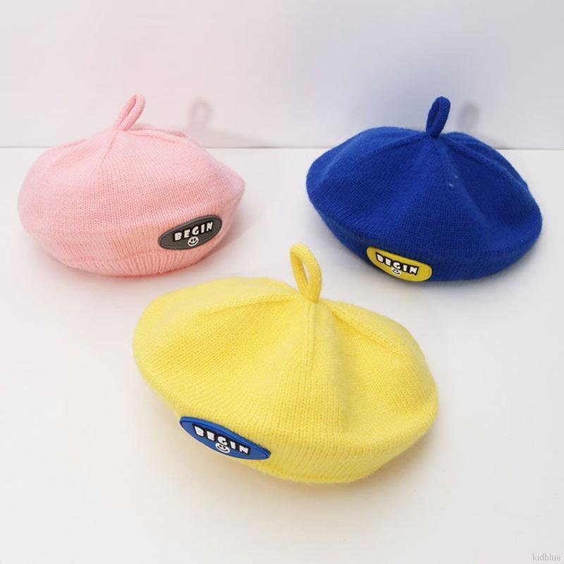 Mũ beret dệt kim hoạ tiết chữ đáng yêu cho bé