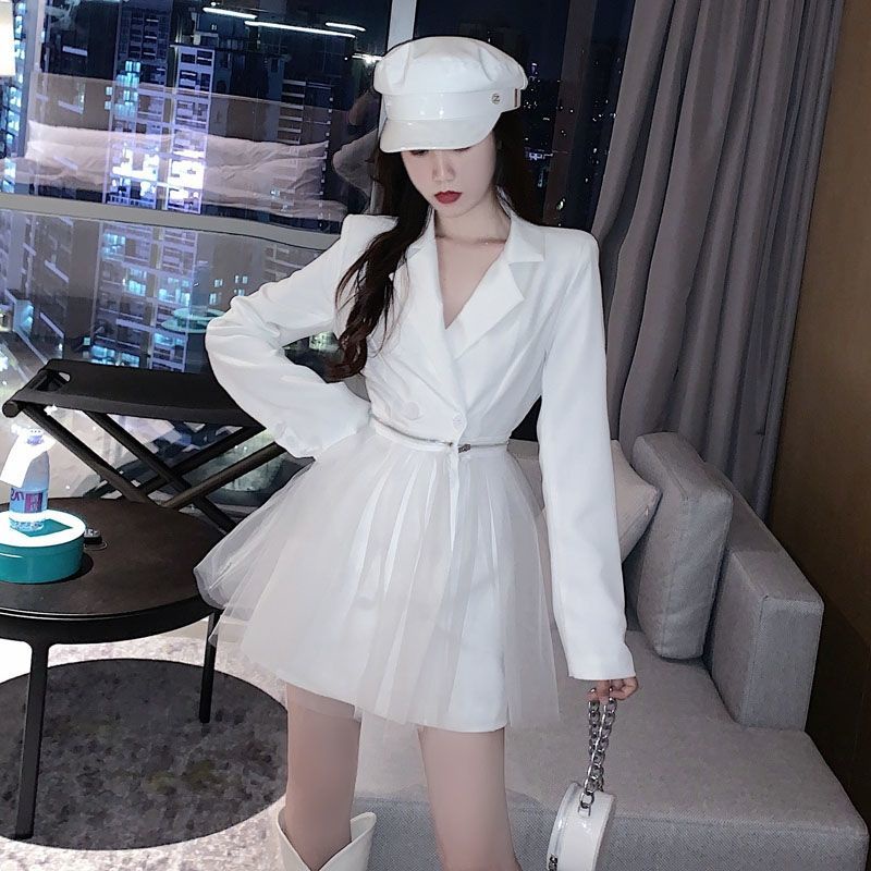 Đầm nữ màu đen phối lưới dáng ôm thời trang thu 2021