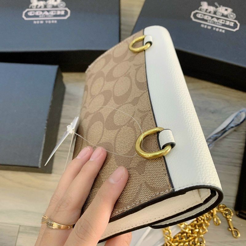 Túi Clutch Chữ C Khóa Ngựa Size 18cm