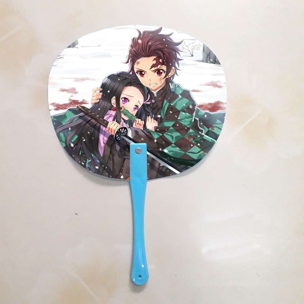 Quạt-cầm-tay-in-hình-theo-yêu-cầu