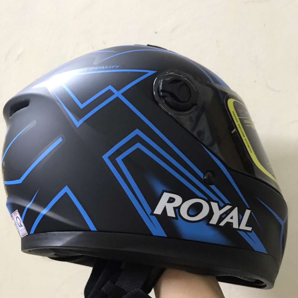 Mũ bảo hiểm fullface - dáng nhỏ gọn Royal M136 - Bảo hành 12 tháng