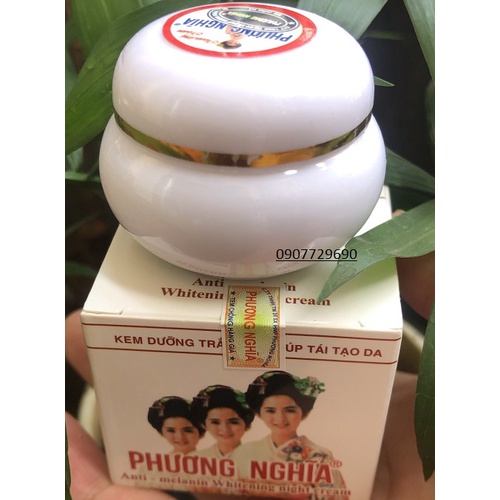 Kem dưỡng trắng da tái tạo da phương nghĩa