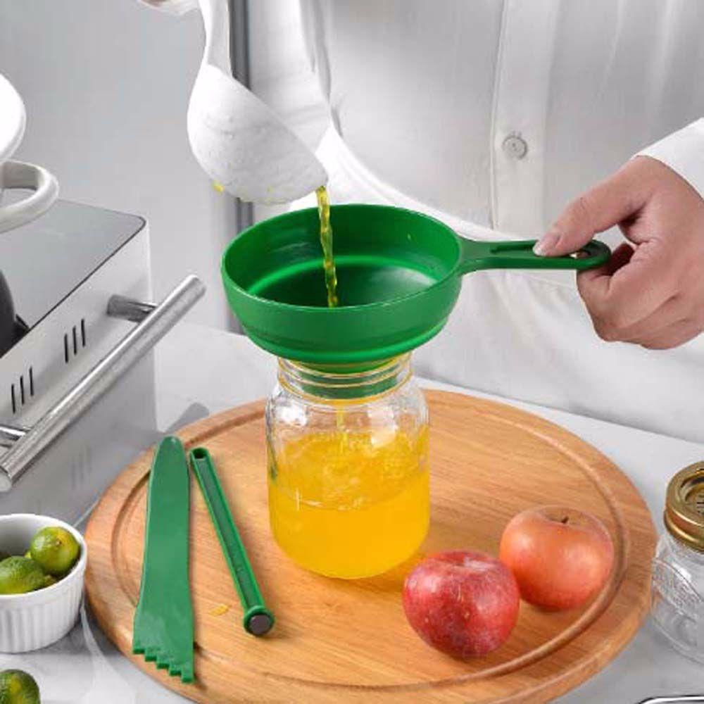 Phễu Nhựa Có Tay Cầm Chống Rò Rỉ Tiện Dụng