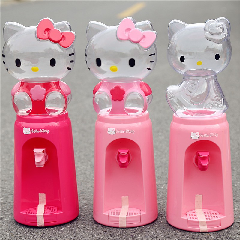 BÌNH NƯỚC DOREMON, KITTY DUNG TÍCH 2LÍT CHO BÉ SIÊU TIỆN DỤNG ĐÁNG YÊU