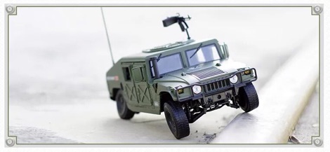 Mô hình xe Humvee quân sự