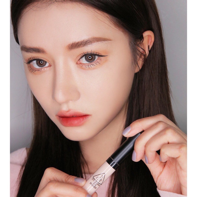 Kem lót che khuyết điểm mắt 3CE Eye Primer giữ cho lớp phấn mắt được bền màu và lên màu đẹp chuẩn | BigBuy360 - bigbuy360.vn