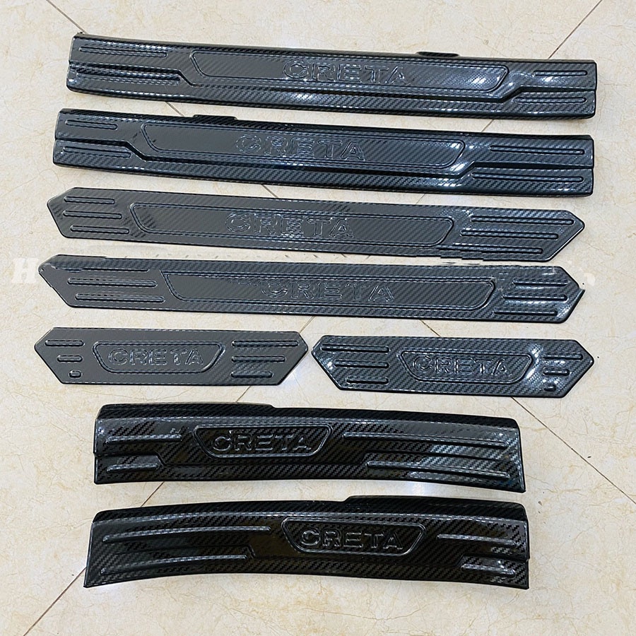 Ốp bậc cửa, nẹp bước chân trong, ngoài xe Hyundai Creta 2022-2023 chất liệu Carbon cao cấp