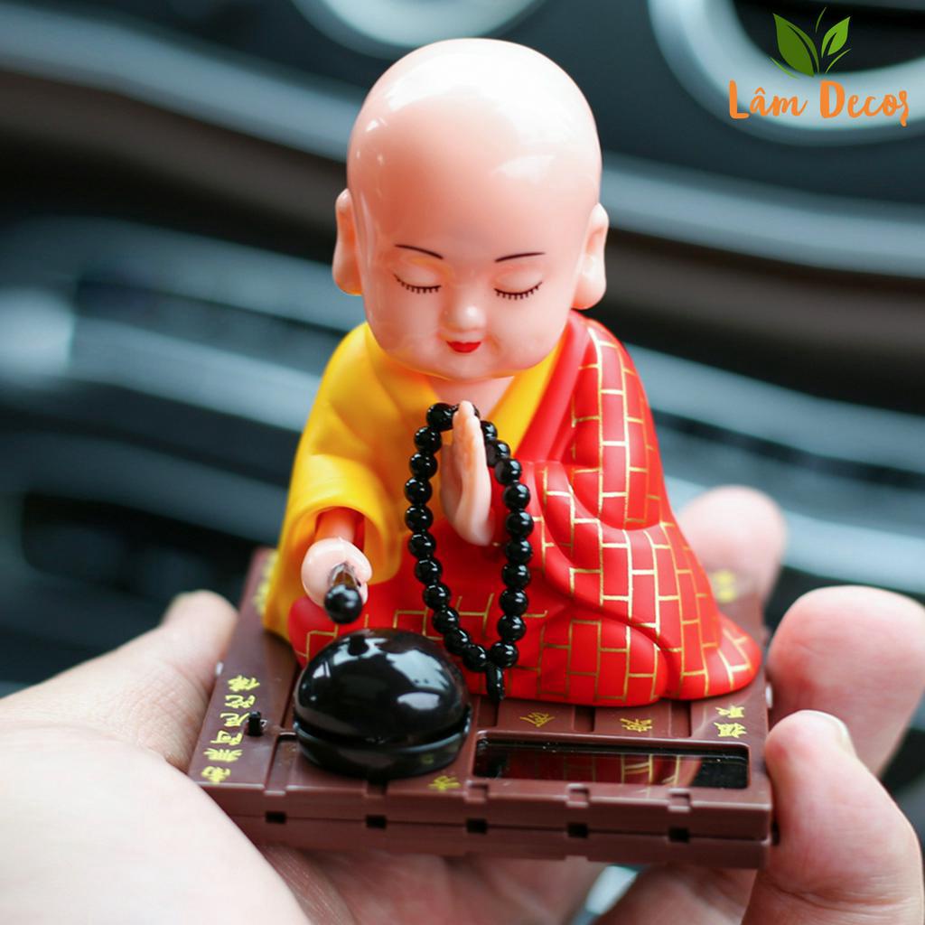 Tượng Chú Tiểu Gõ Mõ Gật Đầu Và Hoa Hướng Dương Lắc Lư Trang Trí Taplo Ô Tô, Bàn Làm Việc, Bàn Học