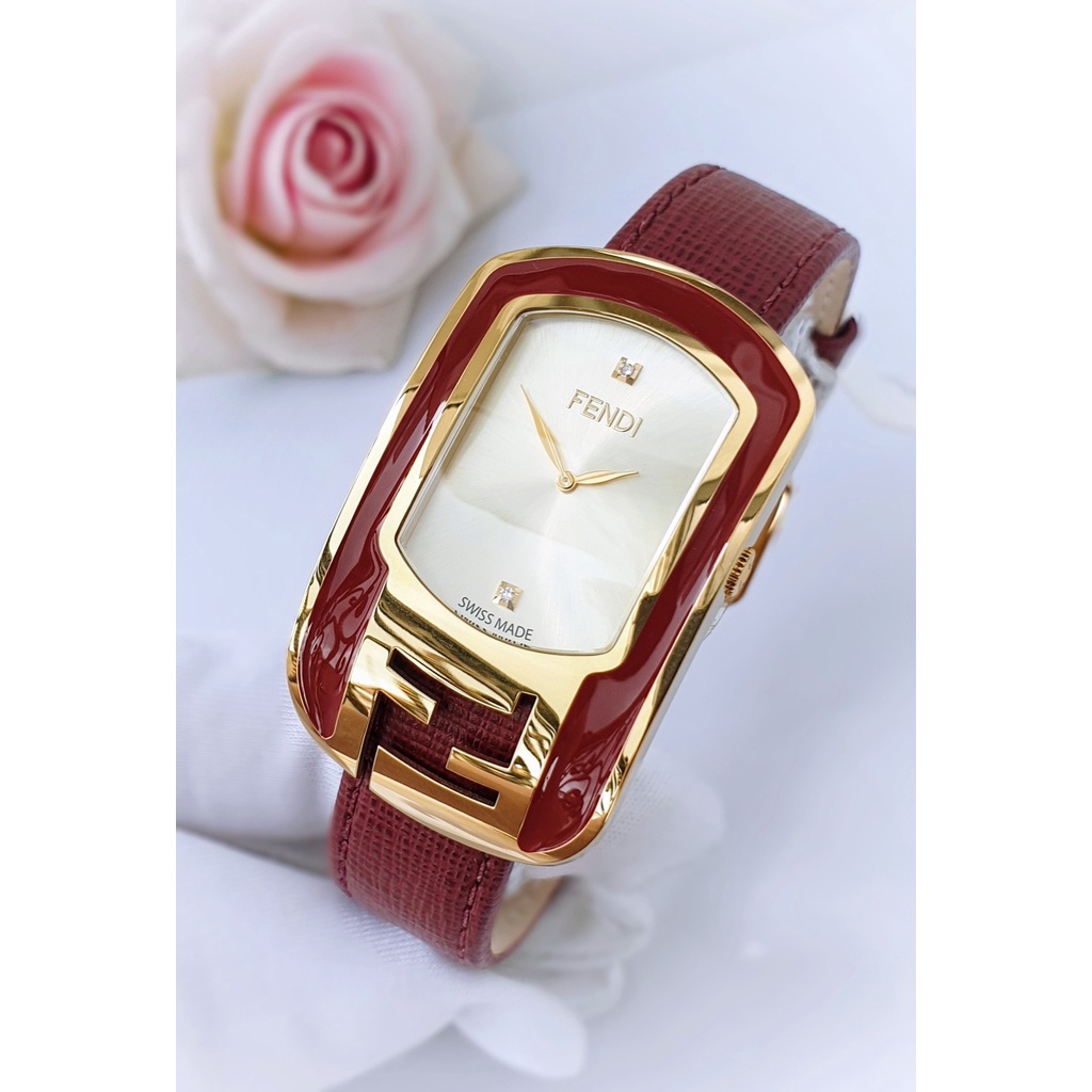Đồng hồ nữ chính hãng Fendi Chame leon dây da đỏ cực hot- Máy quartz pin Thụy Sĩ - Kính sapphire