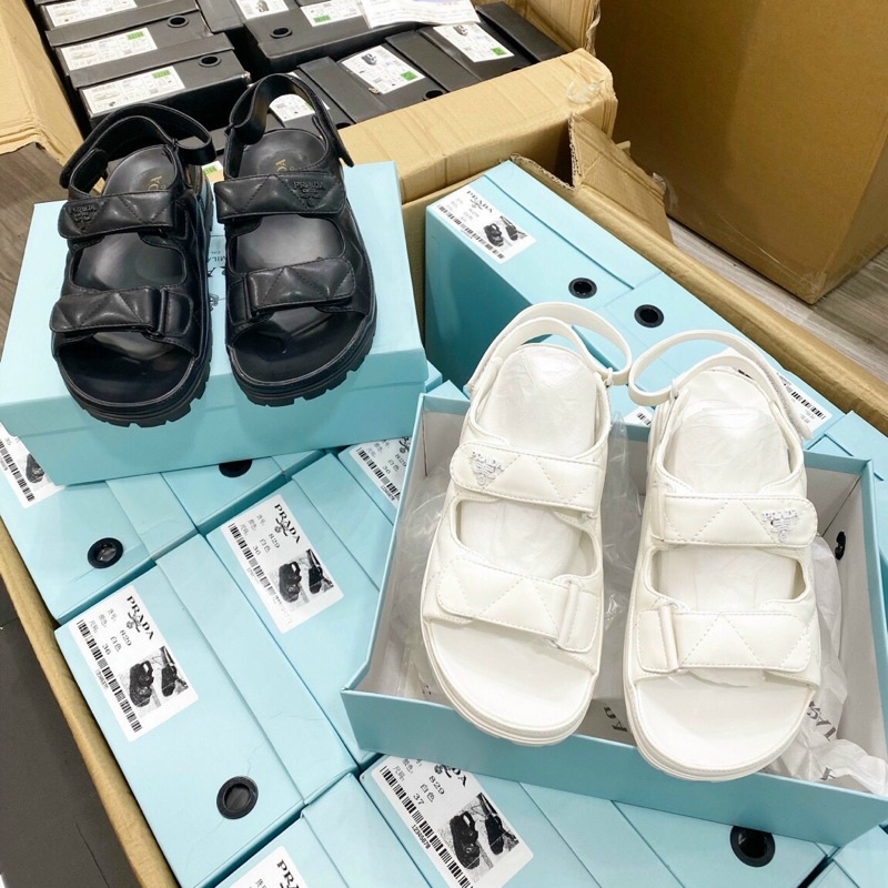 Sandal prada 2 quai dán mai phương bùi