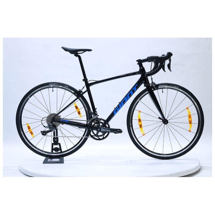 Xe đạp đường trường Road Giant Contend 3 - 2021