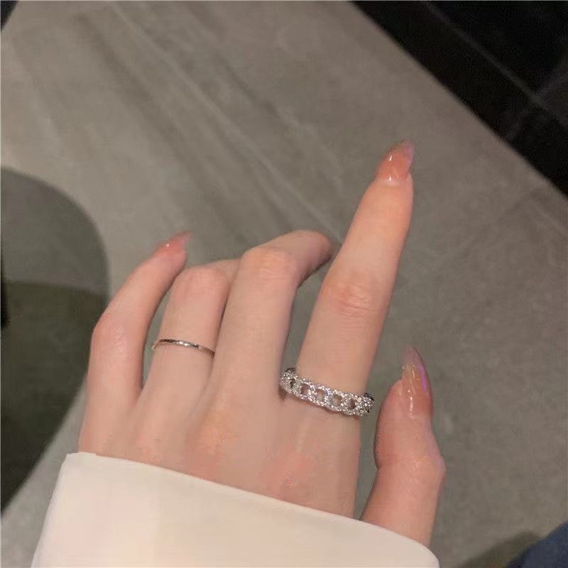 Nhẫn đeo ngón tay đính đá zircon thiết kế thời trang
