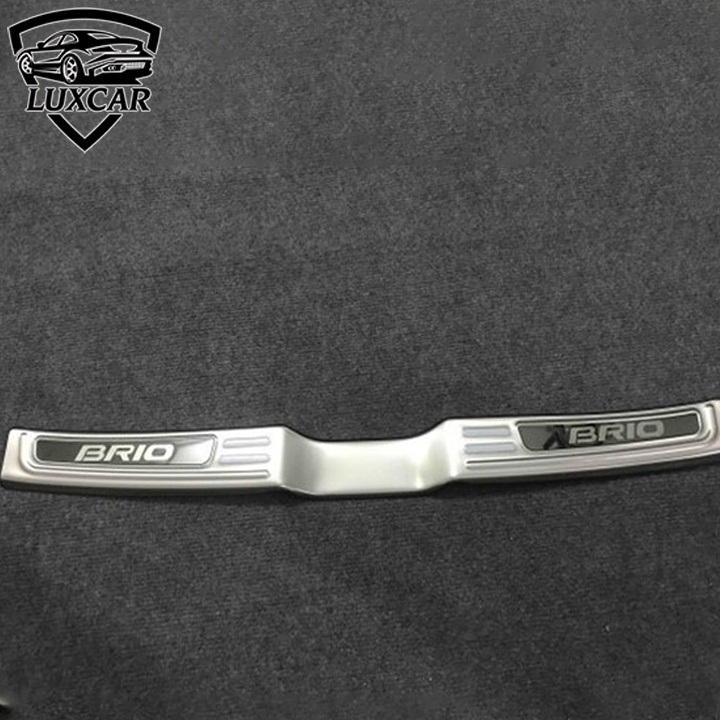 Nẹp chống trầy cốp sau xe KIA BRIO chất liệu INOX, TITAN Luxcar cao cấp