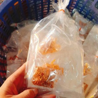 Bánh tráng muối dầu tỏi khô gà
