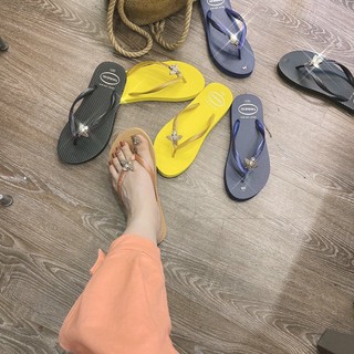 Dép Kẹp Charm Ong