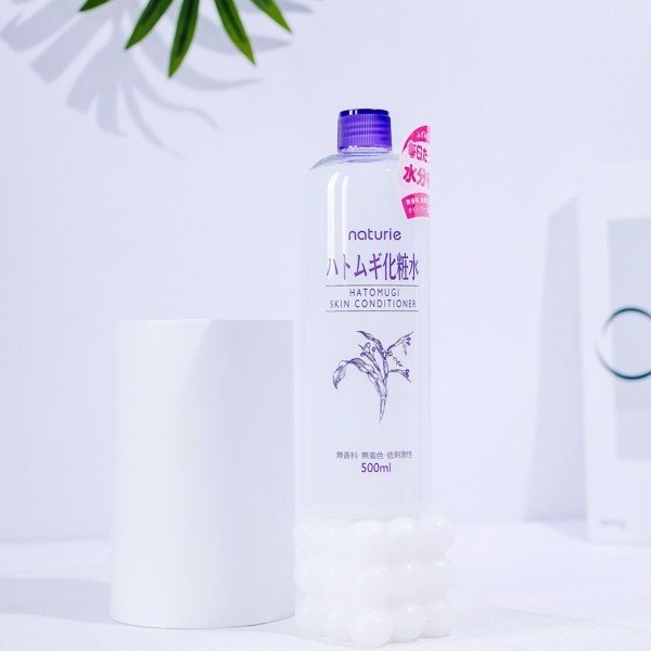 Nước hoa hồng dưỡng da Naturie Hatomugi Skin Conditioner 500ml