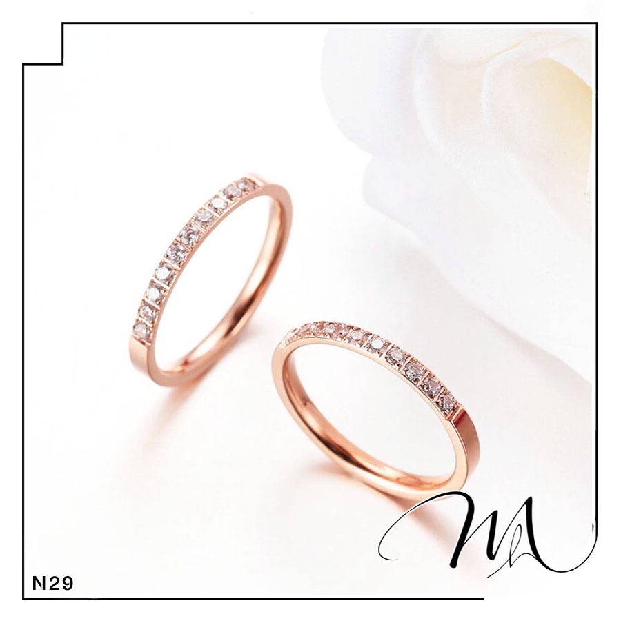 Nhẫn nữ Titan đính đá trắng nửa vòng - Măng's House N29
