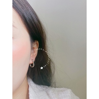 Bông tai khoen bầu cá tính