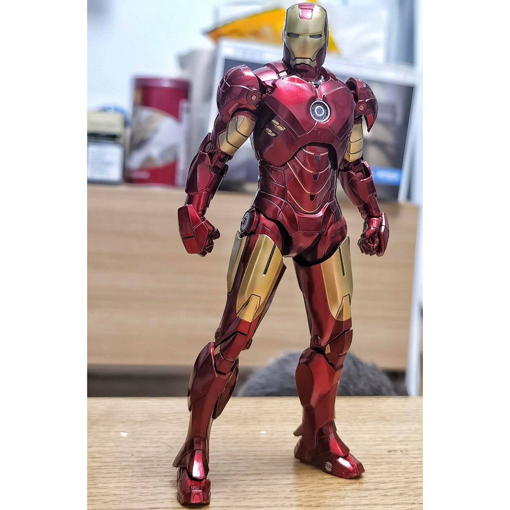 Mô hình người sắt Iron Man Mark IV  Scale 1/10 ZD Toys