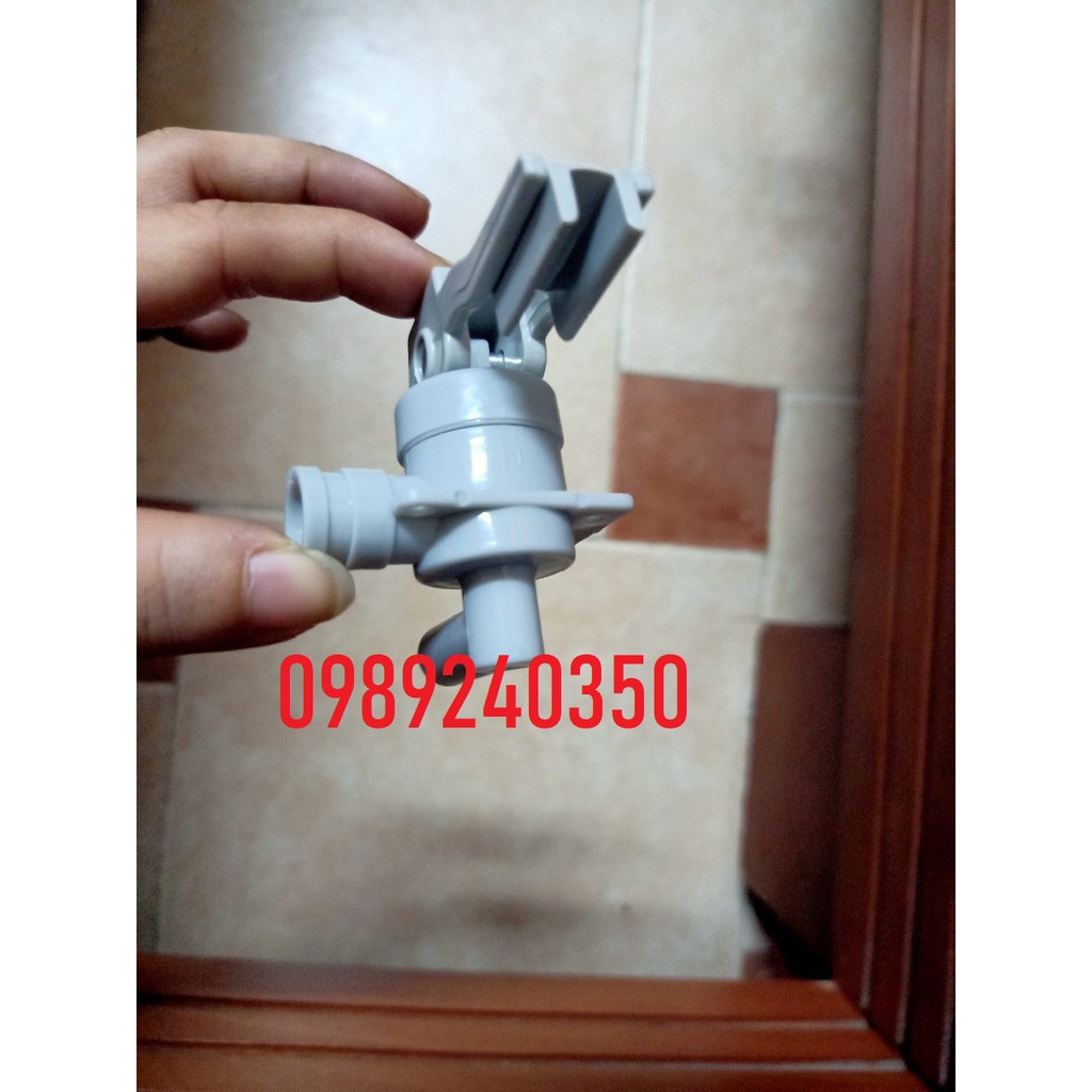 Vòi cây nước nóng lạnh bên nóng
