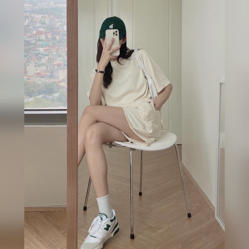 Set đồ dáng rộng gồm áo phông oversize và quần cạp chun thoải mái Aimee closet