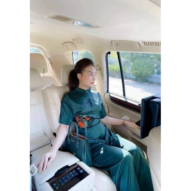 Đồ Lam Đi Chùa Kiểu Thêu Hoa Dây Thắt Eo Màu Xanh