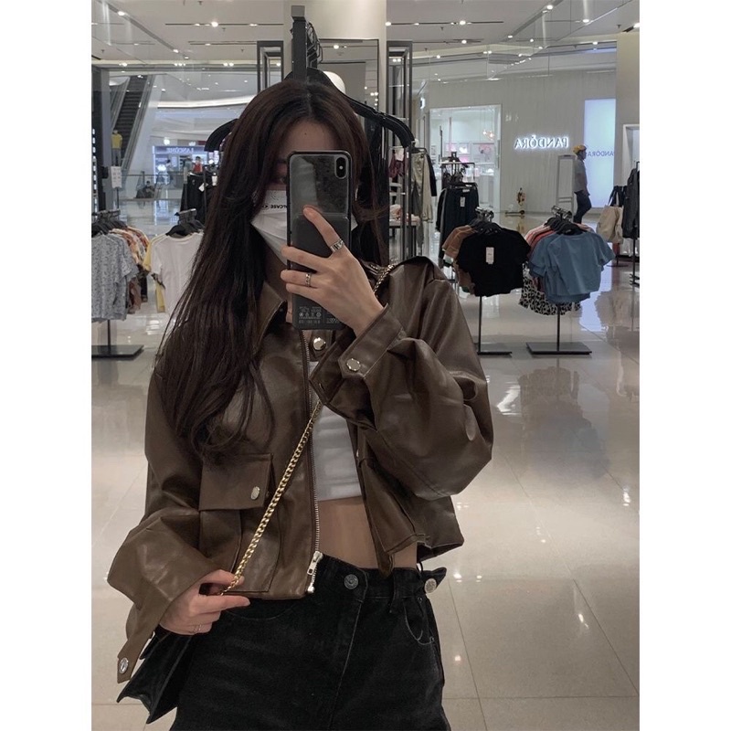 Áo khoác da croptop dáng ngăn cá tính