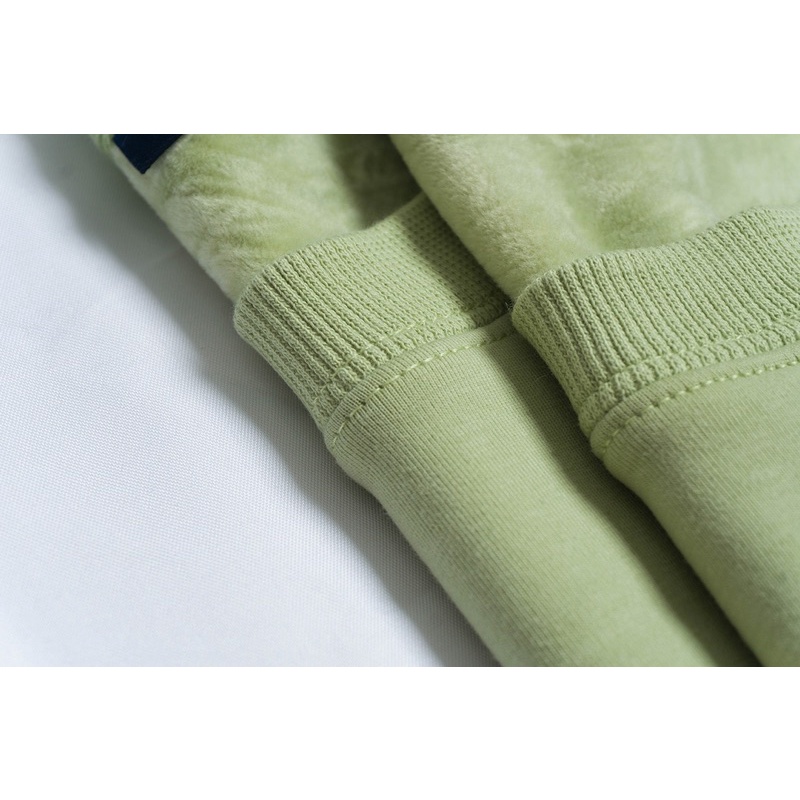 Áo Sweater màu xanh cốm lót lông