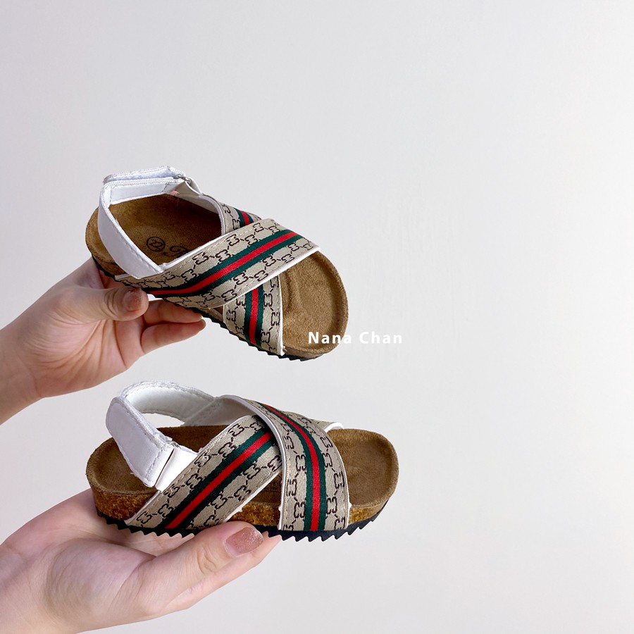 [G035] - Dép sandal quai chéo G.C cho bé sz 22-32 , dép bé trai đế mềm thời trang