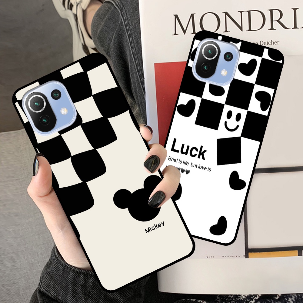 Ốp Xiaomi Mi 11 5G / Mi 11 Lite 5G / Mi 11 Lite 5G NE in hình sọc caro, họa tiết đen trắng dễ thương