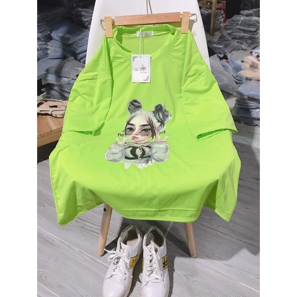Áo thun tay lỡ cô gái đeo kính TC6