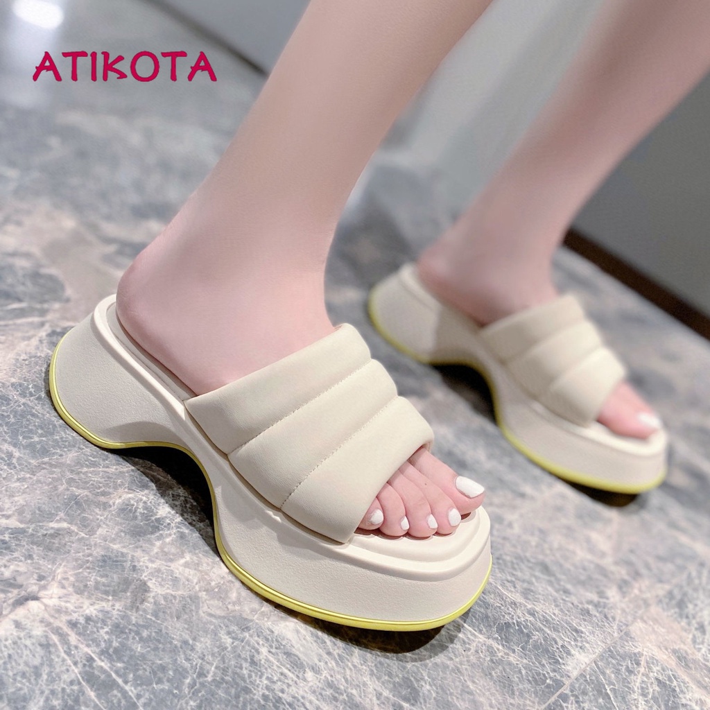 Dép sandal ATIKOTA đế dày mềm mại thoải mái thời trang đi trên biển cho nữ