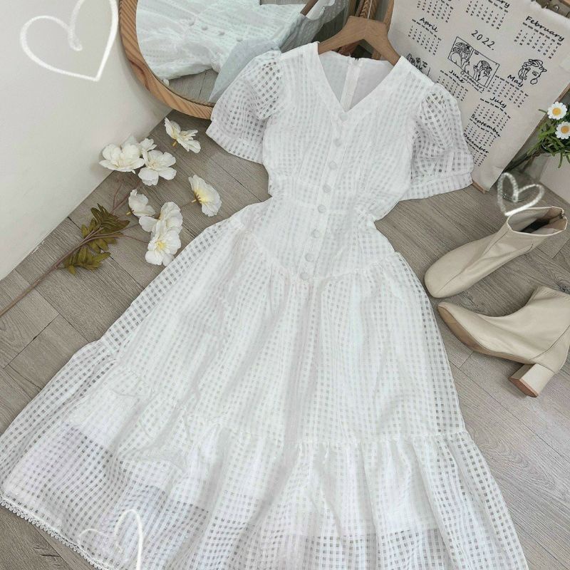 Đầm trăng cổ V nút bọc xòe xinh xắn White Dress