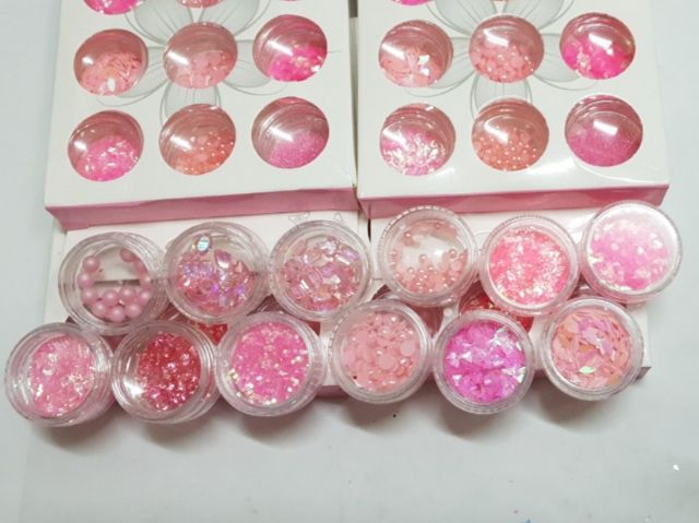 Set trang trí hồng