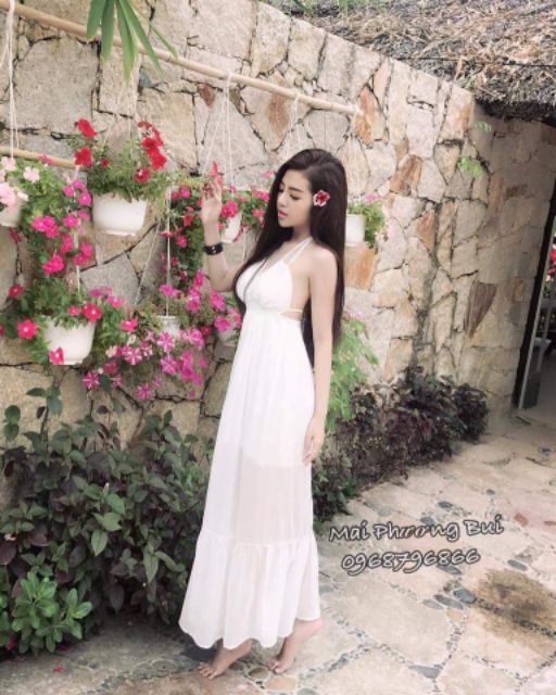 Đầm maxi cổ yếm hở lưng