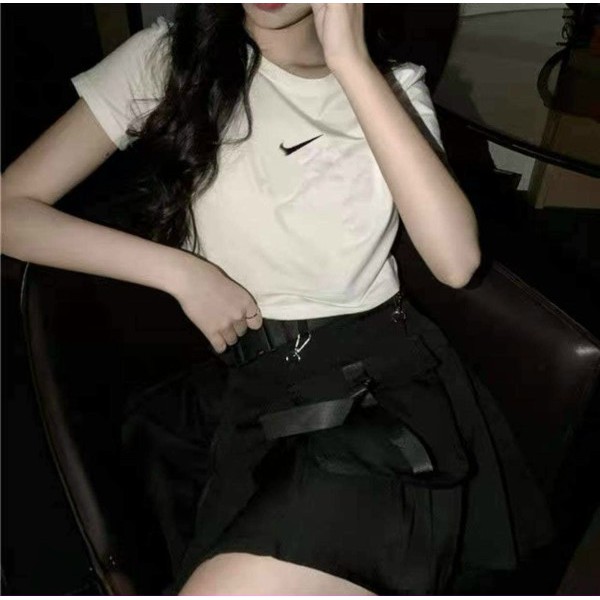 [Mã FAMAYWA giảm 10K đơn 50K] Áo Croptop NKE Trơn Cộc Tay Unisex 2 Màu Đen Trắng, Áo Croptop Phong Cách ( hàng có sẵn ) | BigBuy360 - bigbuy360.vn