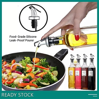 1 cái Vòi dẫn hướng dầu kiểu đẩy Nút đậy chai dầu gia vị Dầu nhà bếp và gia vị Vòi phun cao su cấp thực phẩm chống rò rỉ thực phẩm Dụng cụ rót rượu kín Nút rót rượu 油瓶导嘴 按压式瓶塞【bluesky19901】