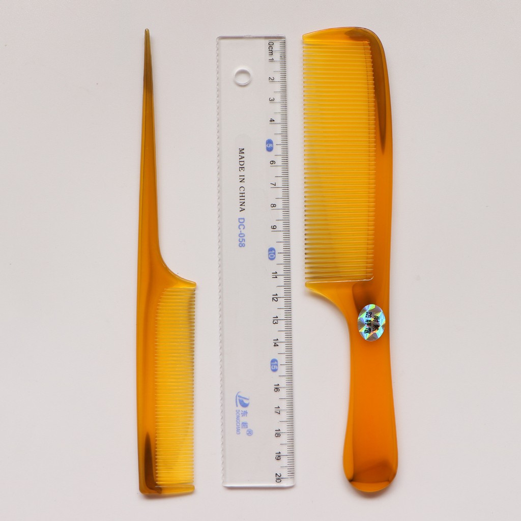 Bộ lược nhựa 2 chiếc