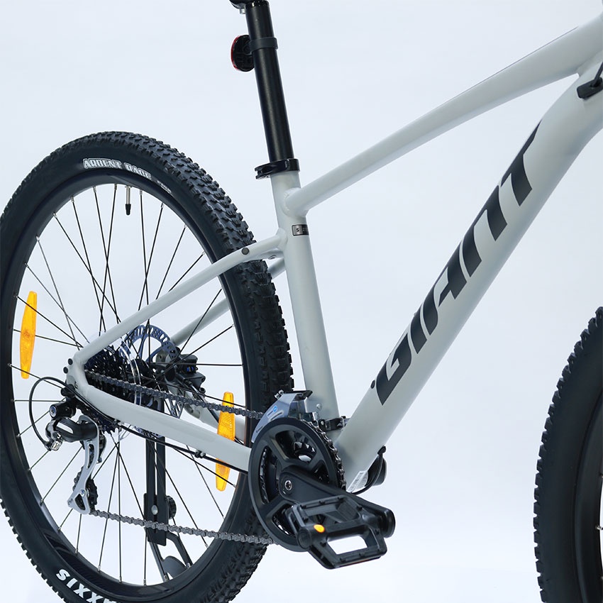 Xe đạp thể thao GIANT TALON 2 2021