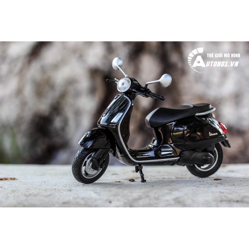 Mô hình xe Vespa GTS 125CC 2017 Black 1:18 Welly 7171C