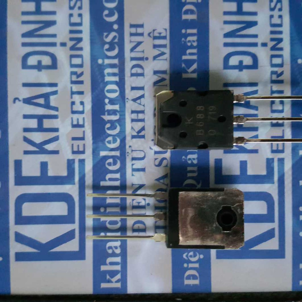 2 con 2SB688 B688 PNP 8A 120V 80W TO-3P (CẶP VỚI 2SD718) kde3698