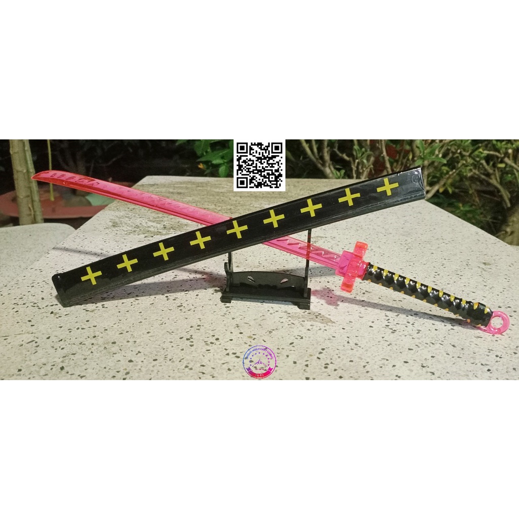 Kiếm nhựa trong dài 50cm Pink Anime TẶNG kệ trưng bày 1704d3 h5